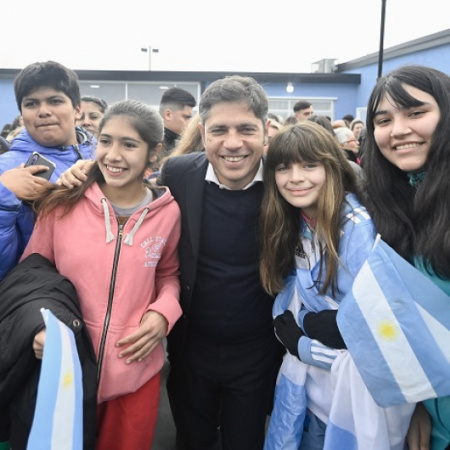 Kicillof inauguró un edificio escolar en Pilar: "No hay futuro sin escuela pública, gratuita y de calidad"