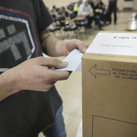 Jóvenes que cumplen 16 entre septiembre y octubre: ¿pueden votar en las provinciales?