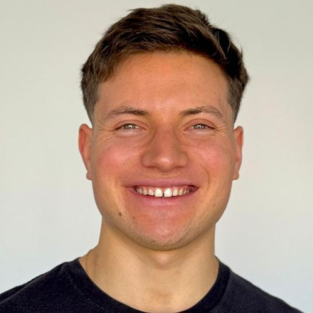 Un influencer gastronómico se lanza a la política como candidato a concejal en Bahía Blanca