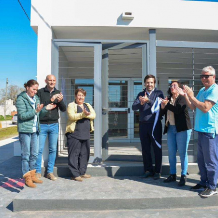 Kreplak inauguró un CAPS y entregó ambulancia en Alberti