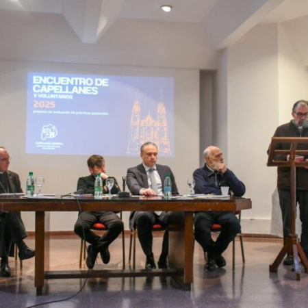 Capellanes del SPB participaron de una jornada en la Catedral de La Plata