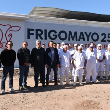 El ministro Javier Rodríguez recorrió 25 de Mayo y Tapalqué para acompañar inversiones productivas y obras rurales