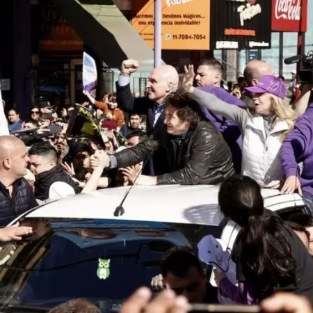 Con el lema “kirchnerismo nunca más”, La Libertad Avanza prepara cierre en Moreno