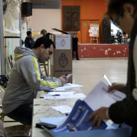 El lunes habrá clases tras las elecciones y se pagará un plus por limpieza de escuelas