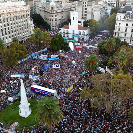 Universidades convocan a una nueva Marcha Federal tras el veto de Milei
