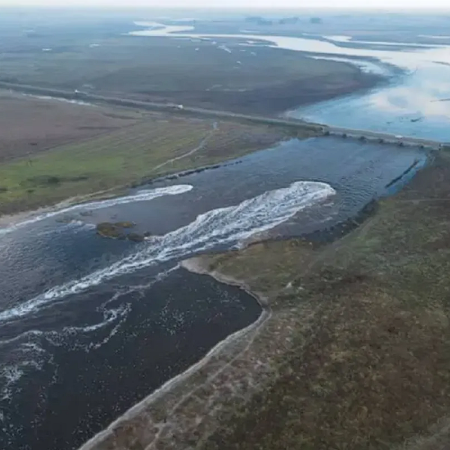 Alertan por el avance del Río Salado sobre un tramo de la Ruta 5