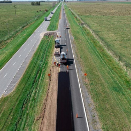 Avanzan los trabajos finales de repavimentación de la Ruta 63