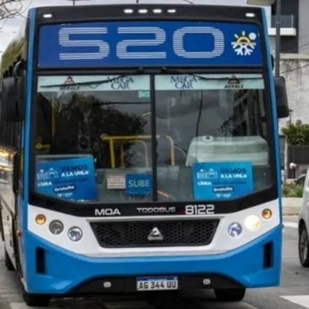 La Universidad de Lanús suma un servicio de transporte gratuito para 30.000 alumnos