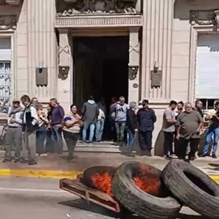 Protesta de productores y crisis política en 9 de Julio