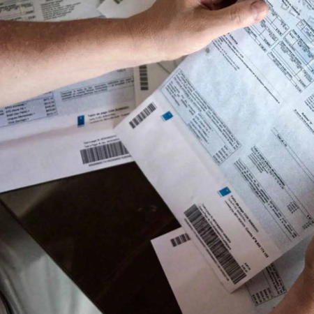 Octubre llega con aumentos en la luz y el colectivo