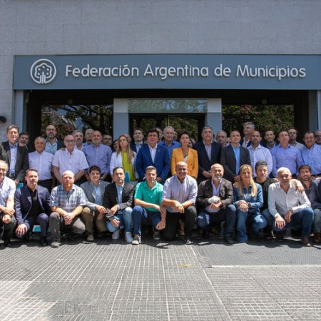 Proponen limitar los sueldos de intendentes y concejales bonaerenses