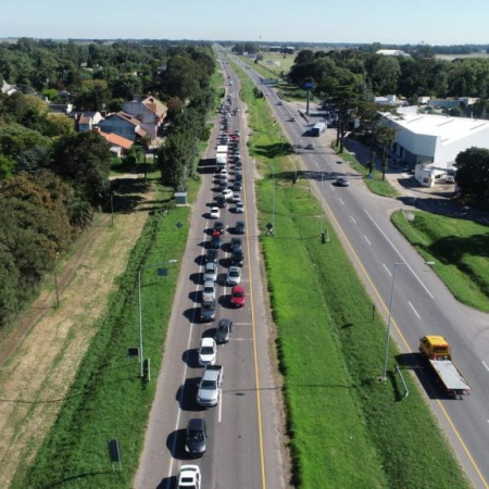 Restringen la circulación de tránsito pesado en rutas bonaerenses por el fin de semana largo