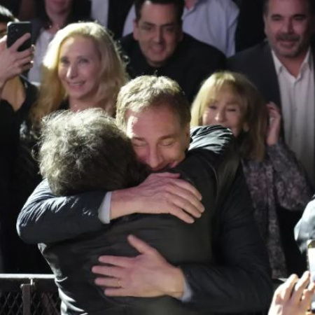 El Gobierno no se resigna y espera que la Cámara Electoral autorice el cambio de Espert por Diego Santilli