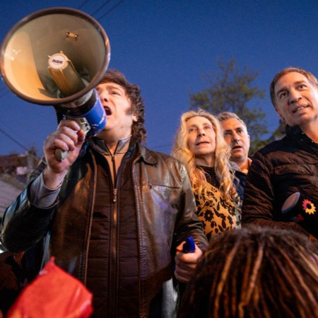 Cierre de campaña bonaerense: Javier Milei recorrerá Tres de Febrero, Pergamino y Ezeiza junto a Diego Santilli