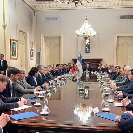 Sin convocar a Kicillof, Milei recibirá a la mayoría de los gobernadores