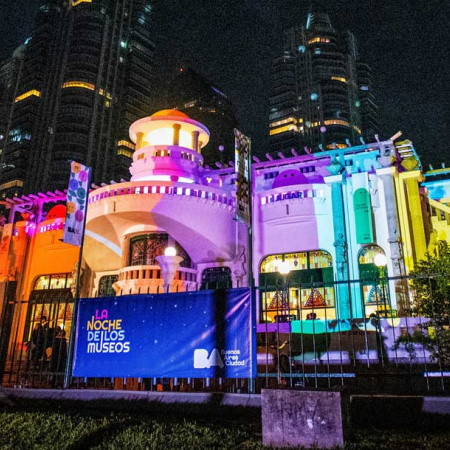 Cómo viajar gratis en La Noche de los Museos 2025 en la Ciudad de Buenos Aires