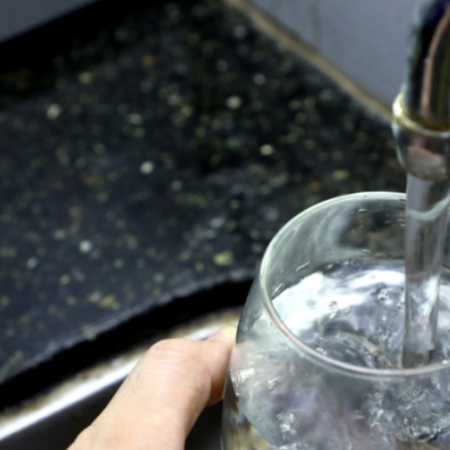 Llega otro aumento del agua en la Provincia: cuánto habrá que pagar desde diciembre