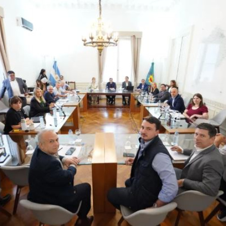 La Cámpora y el FR le votaron el Presupuesto a Kicillof, pero pospusieron el endeudamiento: sigue la tensión