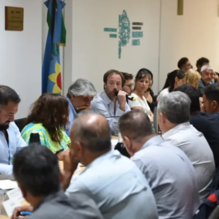 "Sin leyes no hay vida": Axel Kicillof se endurece y lleva a la paritaria la presión por el endeudamiento