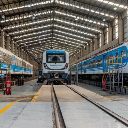 El Gobierno anunció la compra de 43 trenes para renovar las líneas del AMBA