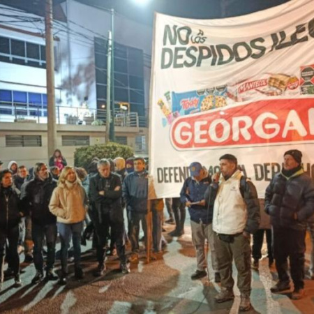 Georgalos suspende a más de 600 operarios por tres meses en su planta de Victoria