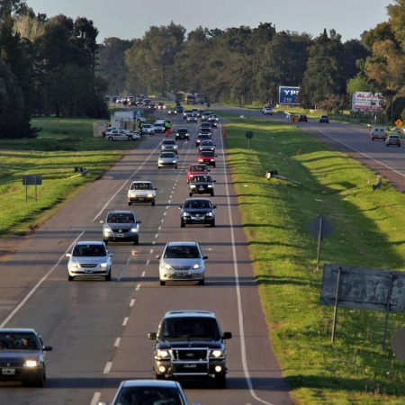 Fin de semana largo: fuerte afluencia hacia Mar del Plata con picos de 600 autos por hora
