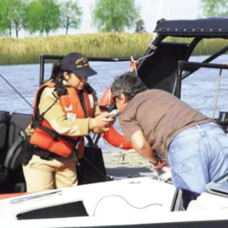Refuerzan los controles de alcoholemia en lanchas y motos de agua en el río Paraná