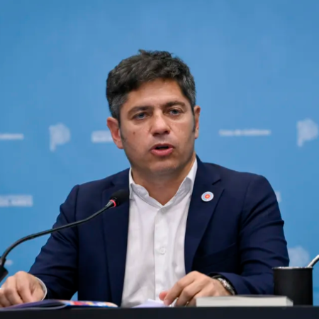 El fin de año de Kicillof: austeridad obligada mientras el peronismo vuelve a implosionar