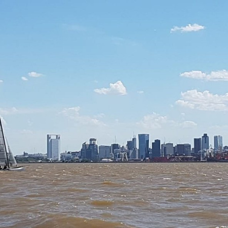 Río de la Plata: detectan altas concentraciones de 16 medicamentos y alertan por sus riesgos