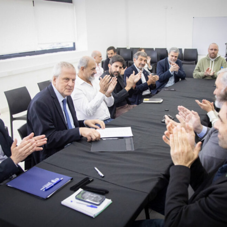 La UNAHUR incorporó la primera computadora cuántica del sistema universitario argentino