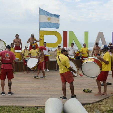 Peligra la temporada en Pinamar: "No vamos a trabajar si hay 0% de recomposición salarial", advierten los guardavidas