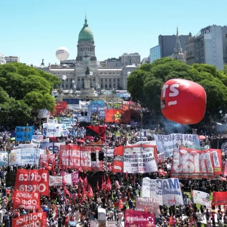 CGT, las CTA y organizaciones sociales se movilizan contra la reforma laboral del Gobierno