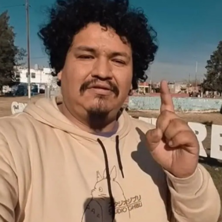 Quién es Israel Urquizo, el influencer que recorre zonas desconocidas de La Matanza en moto