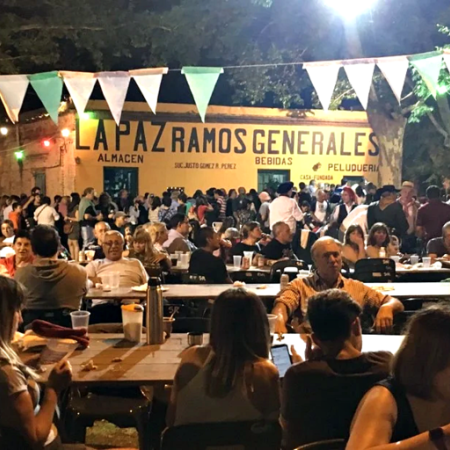 Roque Pérez celebra la 12ª edición de La Noche de los Almacenes con un gran circuito campero