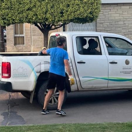 Paro municipal en 9 de Julio: funcionarios salieron a juntar la basura para sostener la recolección