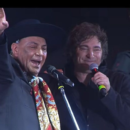 Milei cantó con El Chaqueño Palavecino en Jesús María y dejó un mensaje político