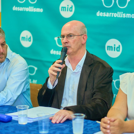 El debate por la ropa importada pone en foco a la industria textil bonaerense