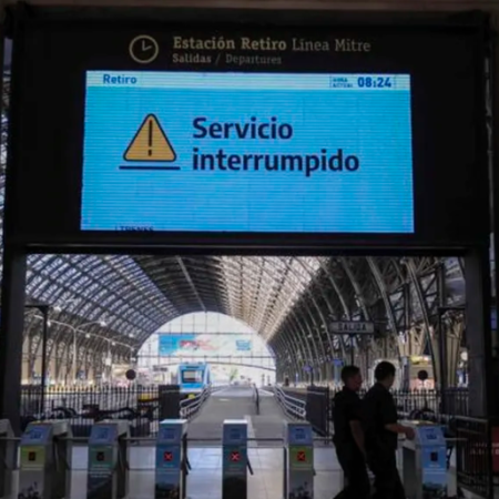 Casi sin transporte y con poco movimiento, se realiza el paro contra la reforma laboral