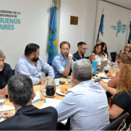 La Provincia ofreció a los docentes un aumento del 9% en dos tramos y una suma compensatoria por el Fonid