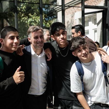 Estudiantes secundarios del distrito recorrieron el nuevo edificio de la Universidad Nacional de Pilar