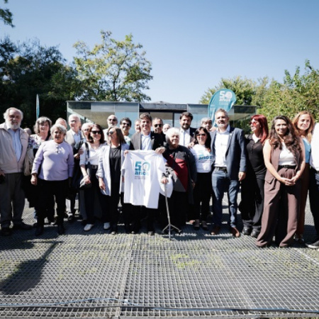 Kicillof visitó un ex-centro clandestino de detención y firmó un convenio para fortalecer la identificación de personas