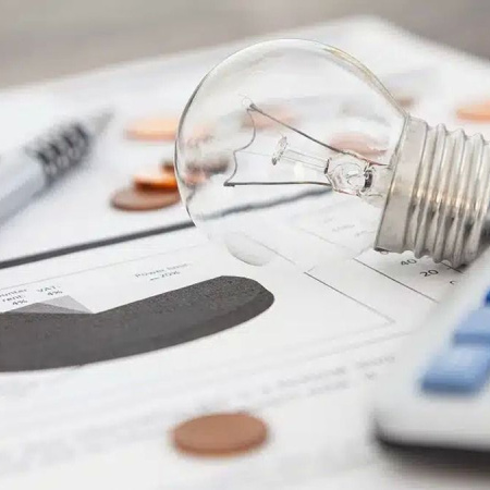 Fuerte suba de tarifas en abril: aumentan transporte, luz, agua y prepagas