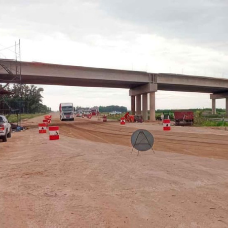 Paralizan obras en la Ruta 5 y despiden a más de 60 trabajadores