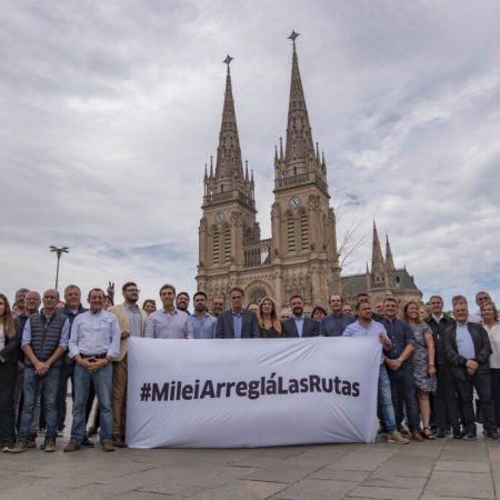 Katopodis convoca a intendentes para reclamar por la nafta ante Caputo