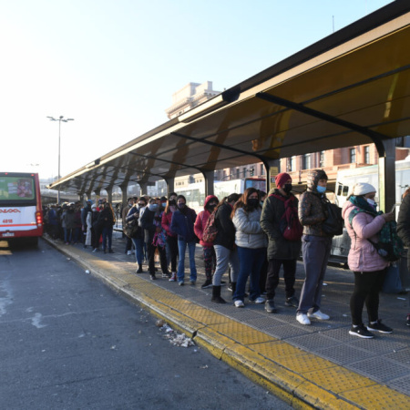 Sin acuerdo con Nación, los colectivos siguen con frecuencias reducidas
