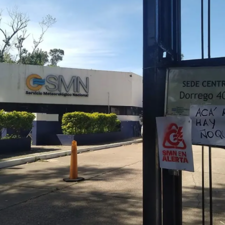 Provincia de Buenos Aires: cómo impactan los despidos en las alertas del SMN
