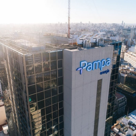 Pampa Energía presentó un RIGI para invertir US$ 2.400 millones en Bahía Blanca
