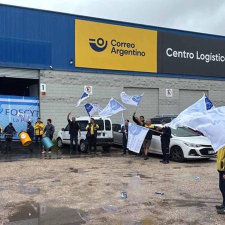 Correo Argentino: 400 despidos y un paro que puede escalar en todo el país