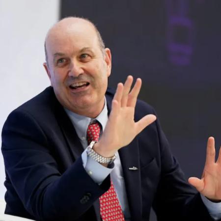 Sturzenegger cargó contra los colegios inmobiliarios y anticipó una reforma para desregular el sector