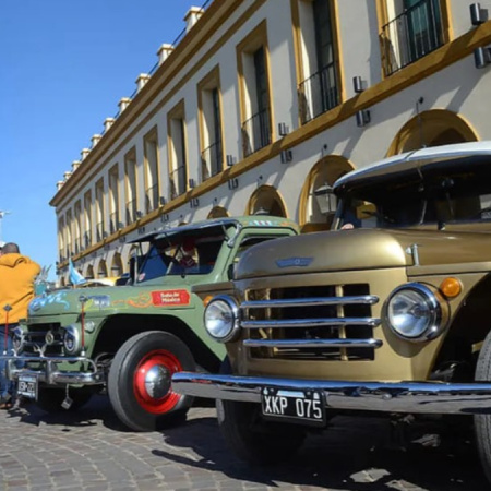 El Rastrojero invade Luján: habrá autos clásicos, gastronomía y bendiciones